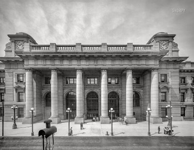 1911 Chicago - Passenger terminal, Madison Street entrance, Chicago & North Western Railway