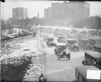 1926 Chicago - Northbound traffic on Lake Shore Drive and Michigan Ave