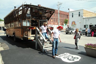 2013-06-05 Pontiac - Bob Waldmire's bus