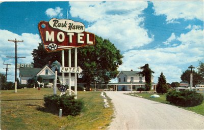 19xx Bloomington - Rusk Haven Motel 4