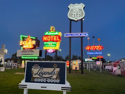 2024-05-21 Springfield - Legends Neon Park by Bryant Caldwell (15)