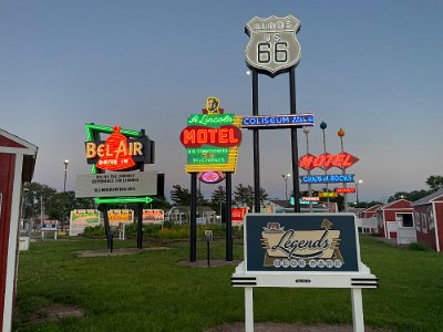 2024-05-21 Springfield - Legends Neon Park by Bryant Caldwell (4)