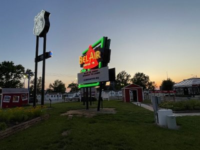 2024-05-21 Springfield - Legends Neon Park by Bryant Caldwell (7)