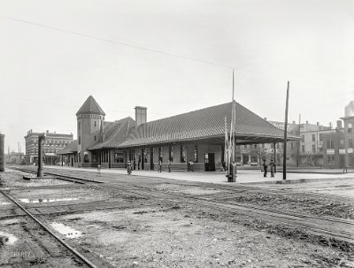 1900s Chicago & Alton R.R. station at Springfield, Illinois.