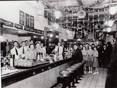 1940 Springfield IL - Graham's cafe on 221 South 6th street