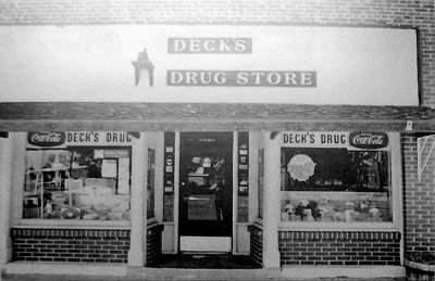 19xx Girard - Deck's drugstore