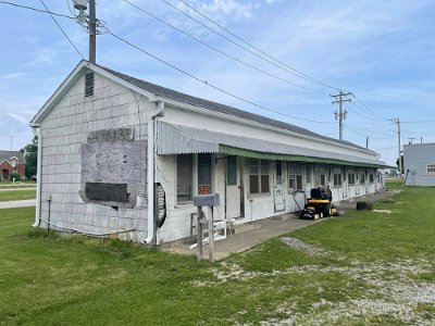 2023-05 Litchfield - Belevidere Motel and Cafe by Don Lancaster 3