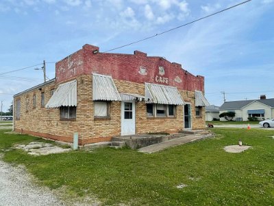 2023-05 Litchfield - Belevidere Motel and Cafe by Don Lancaster 9