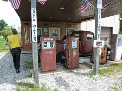 2010 Henry's Rabbit Ranch (2)