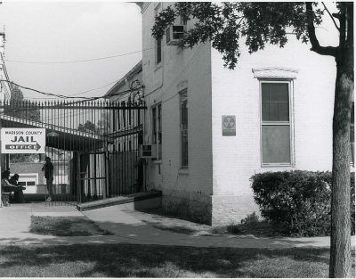 1980-05 Edwardsville jail 5