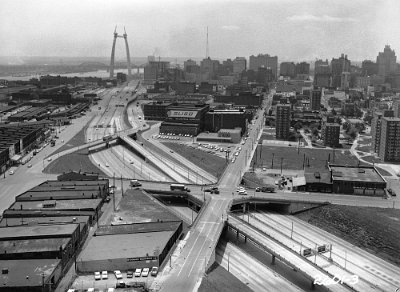 1965-07 St. Louis - area where the arch will be built 3