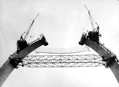 1965-09 St.Louis - Construction of the Arch