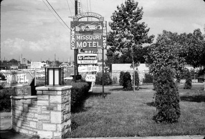 19xx St. Louis -Missouri Motel 2