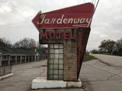 2020 Gardenway motel 4