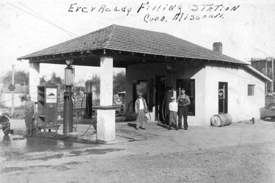 19xx Cuba - Everready filling station
