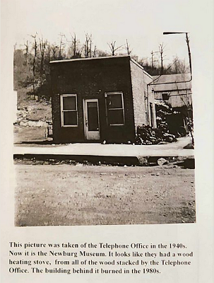 194x Newburg - Telephone office