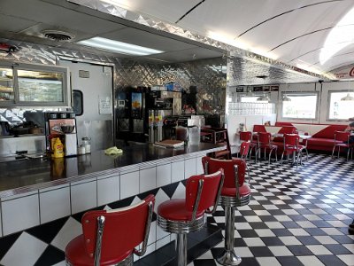 2019 St. Roberts - Route66 diner 3