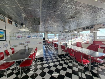 2023 St. Robert - Route66 diner by Wanda Helms Phillips (4)