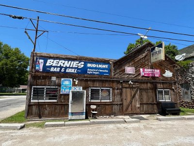 2023 Avilla - Bernie's Bar and Grill by Saki Sakamoto