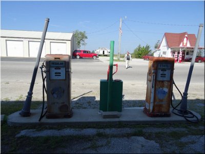 2015-09-02 Commerce - Allens filling station (10)