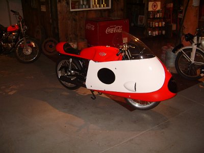 2011-07 Vintage Iron motorcycle museum (12)