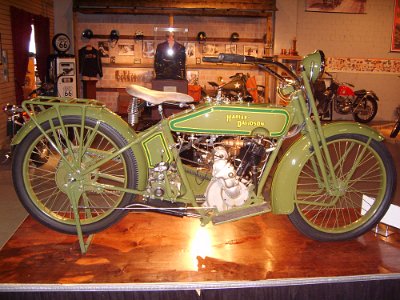 2011-07 Vintage Iron motorcycle museum (7)