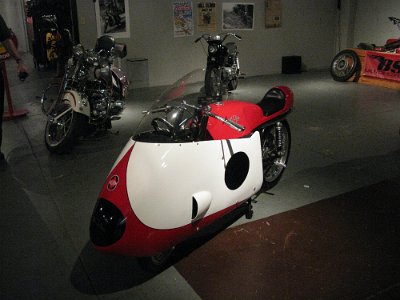 2011-08 Vintage Iron motorcycle museum (12)