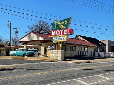 2020-12-25 Tulsa - Desert Hills motel