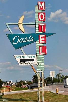 2021 Tulsa - Oasis motel by Tim Emerich 1