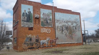 2022-02 Davenport murals by Susan Yates 3