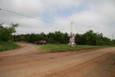 2008 Davenport - Ozark Trails obelisk by Hagen Hagensen (1)