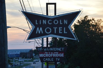 2015-09-02 Lincoln motel (3)