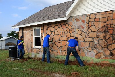 2023-06-13 Luther - Threatt filling station restoration by Shellee Graham 2