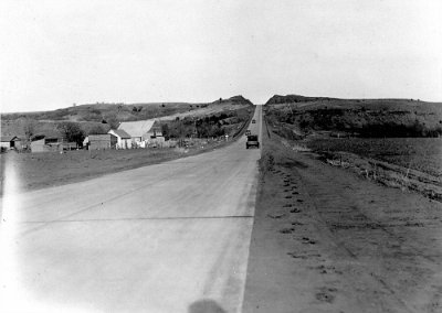 1935 Road towards Bridgeport