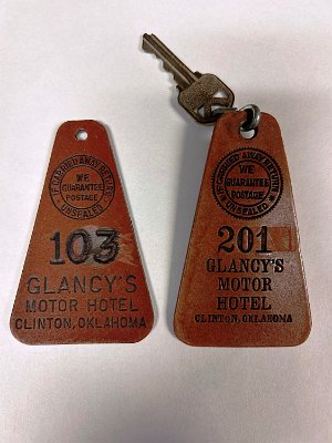 19xx Clinton - Clancy's motor hotel keyholder