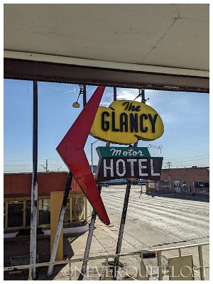 2019 Clinton - Glancy motor hotel by Never Quite lost (12)