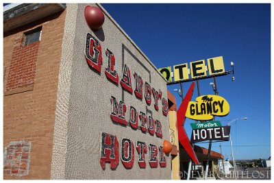 2019 Clinton - Glancy motor hotel by Never Quite lost (16)