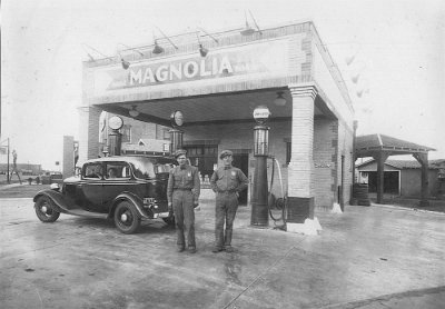 193x Shamrock - Magnolia station