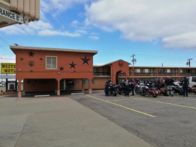 2017-05-12 Shamrock - Western Motel (2)