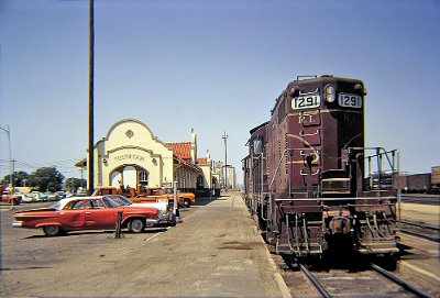 1969-07 Tucumcari train station