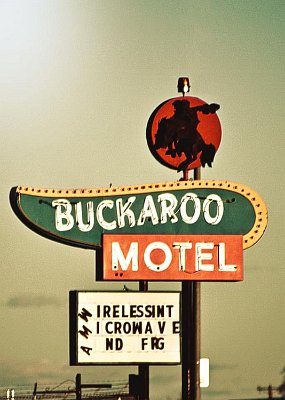 2019-12 Tucumcari - Buckaroo motel by Connie Loveland