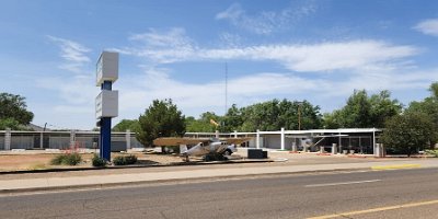 2022 Tucumcari - Historic Route 66 motel by Artur Geselevich 2