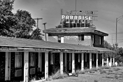 2016 Paradise motel