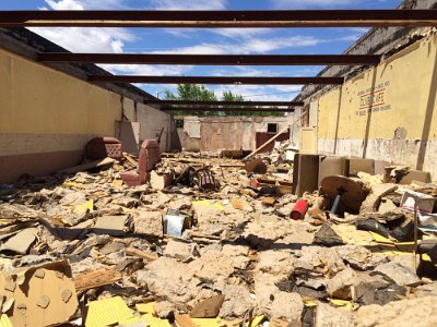 2015-04-30 Santa Rosa - Club Cafe being demolished 2