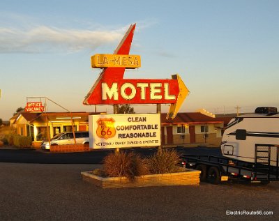 2021-10 Santa Rosa - La Mesa motel