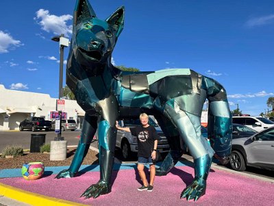 2024-05 Santa Fe - Meow Wolf by Regina Wolfe Owen (2)