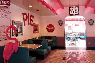 2019-06-09 ABQ - Route66 diner by Tom Walti 2