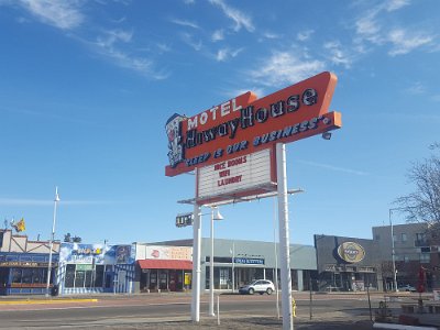 2019-02-24 ABQ - Motel HiWay house