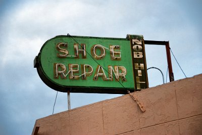 201x ABQ - Nob Hill shoe repair by David Bales