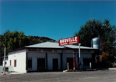 1992-10-10 Budville Trading post